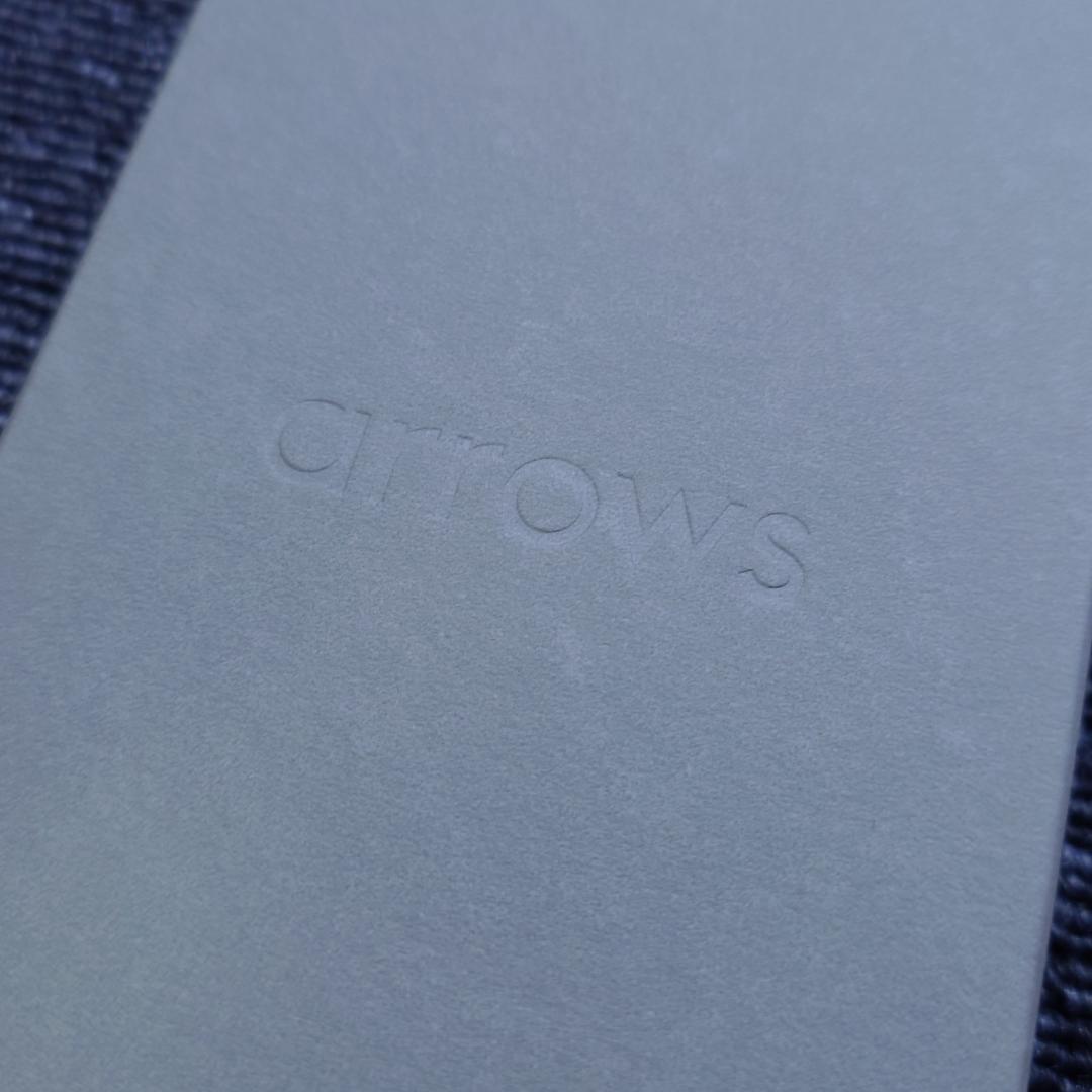 新品☆ FCNT製 arrows We2 Plus M06 シャンパンシルバー