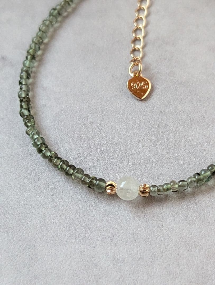 希少　モルダバイト小粒とリビアングラス丸玉のブレスレット　14kgf