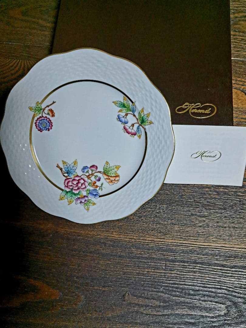 新品　Herend　ヴィクトリアゴールド　プレート