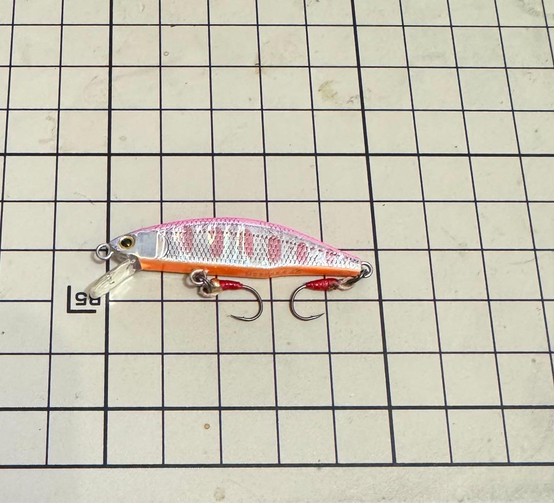 自作シングルフック　タングステンウェイト調整モデル