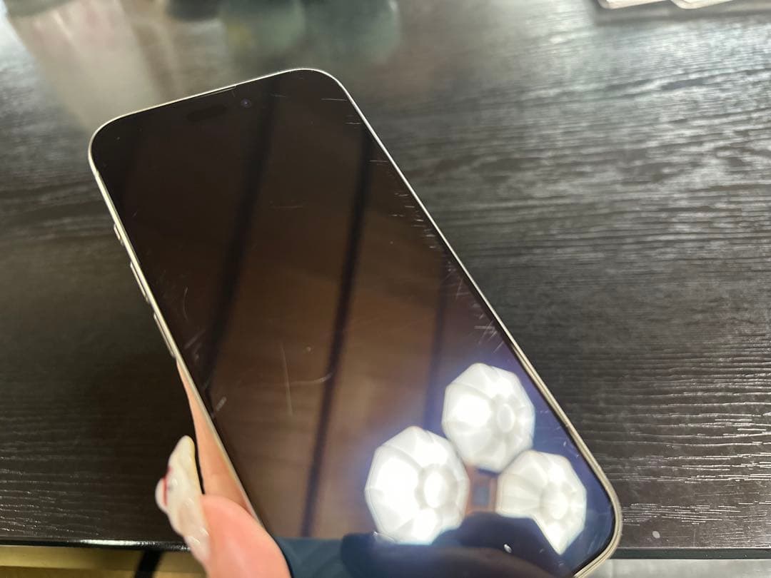 【きつね】iPhone15Pro 128GB ナチュラルチタニウム