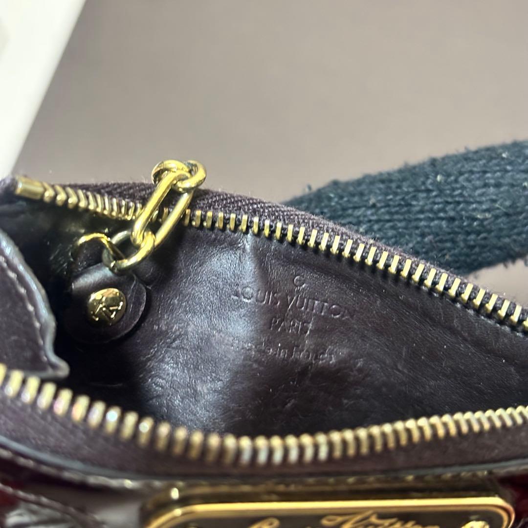 ルイヴィトン ヴェルニ アラマント ポシェットクレ ケース キーケース