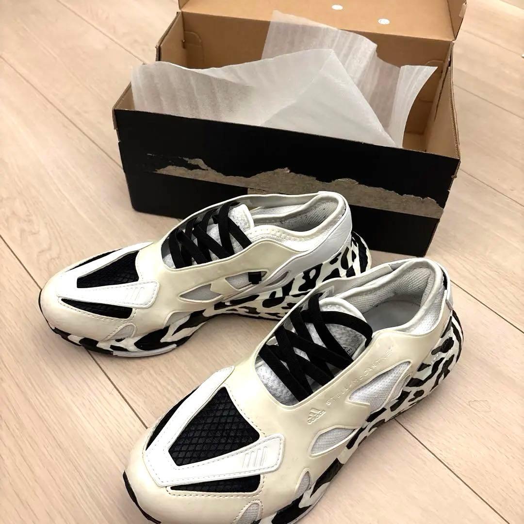 ステラマッカートニーアディダス　ローカットゼブラスニーカー24.5cm