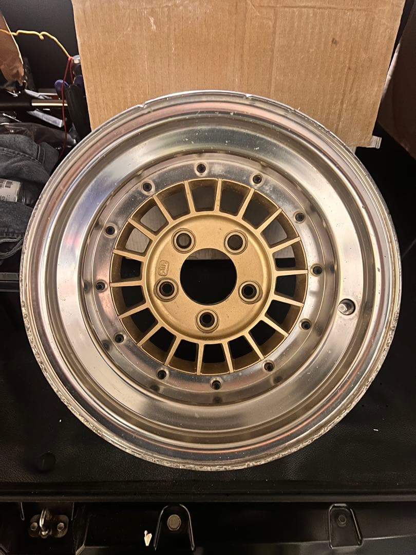 フォーカスレーシング復刻2本5穴14インチ