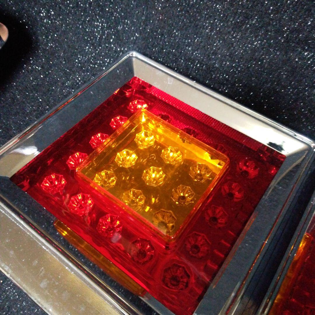 トラック　大型用　テールランプ　LED 取り付けステー付　デコトラ　新品