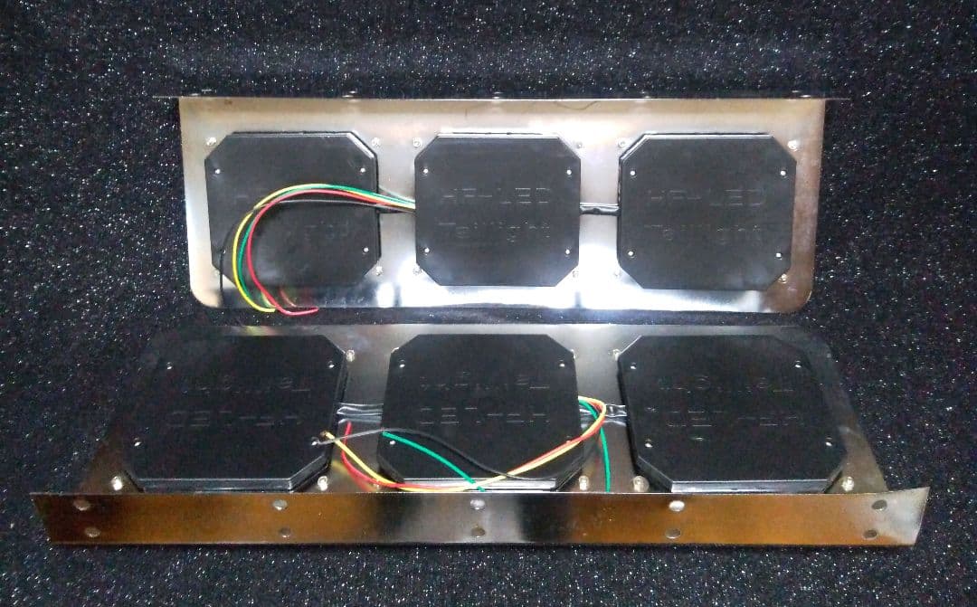 トラック　大型用　テールランプ　LED 取り付けステー付　デコトラ　新品