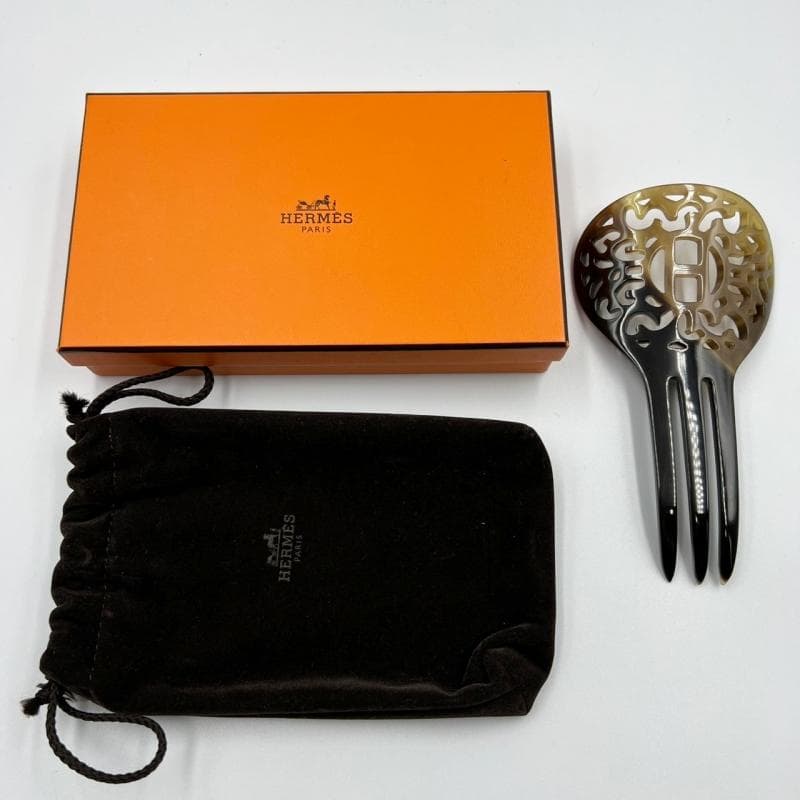 極美品 HERMES かんざし ロカイユ バッファローホーン Hロゴ 髪留め