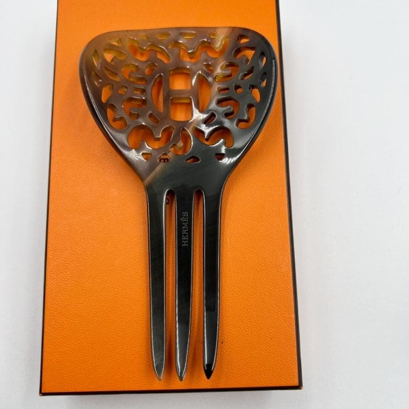 極美品 HERMES かんざし ロカイユ バッファローホーン Hロゴ 髪留め