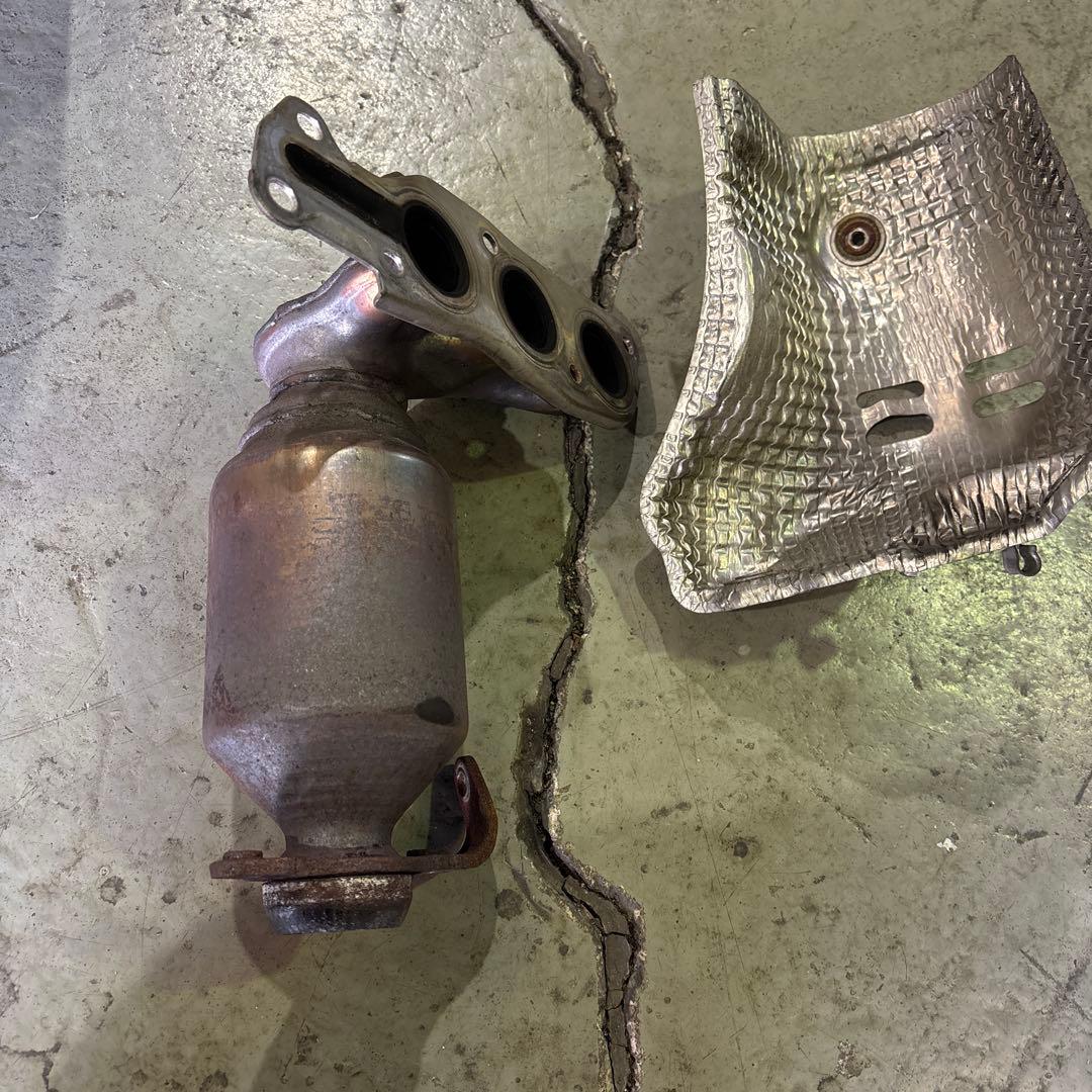 触媒　ミライース　L300S