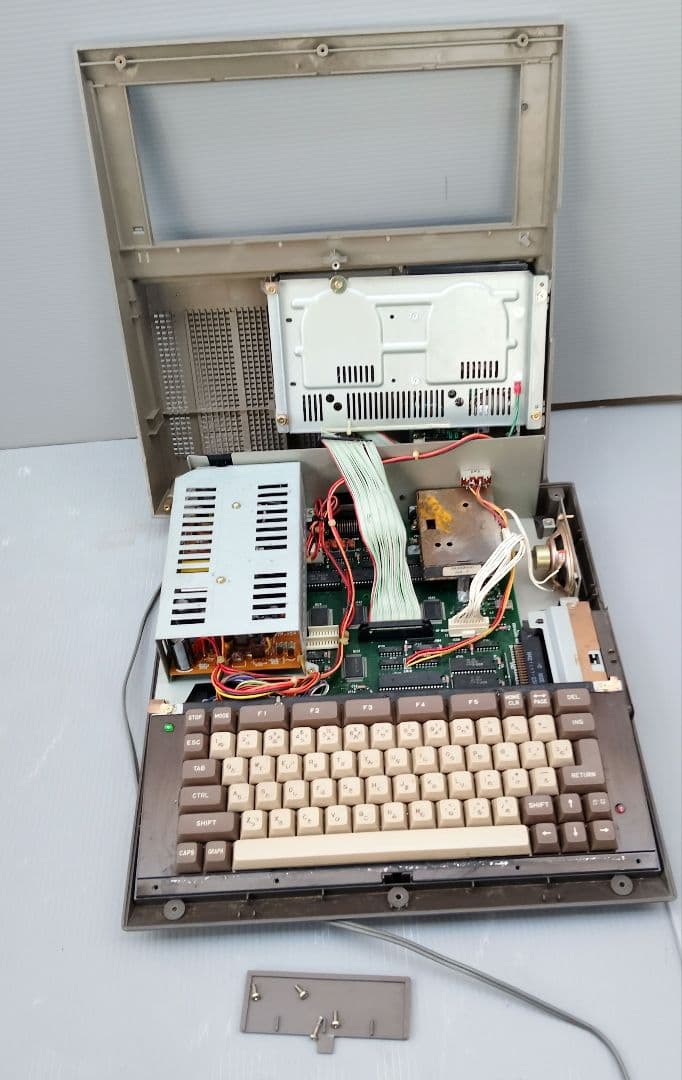 PC-6601 本体 パソコン NEC レトロ ゲーム(あ61)