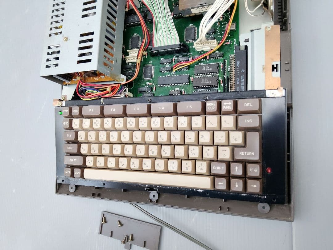 PC-6601 本体 パソコン NEC レトロ ゲーム(あ61)