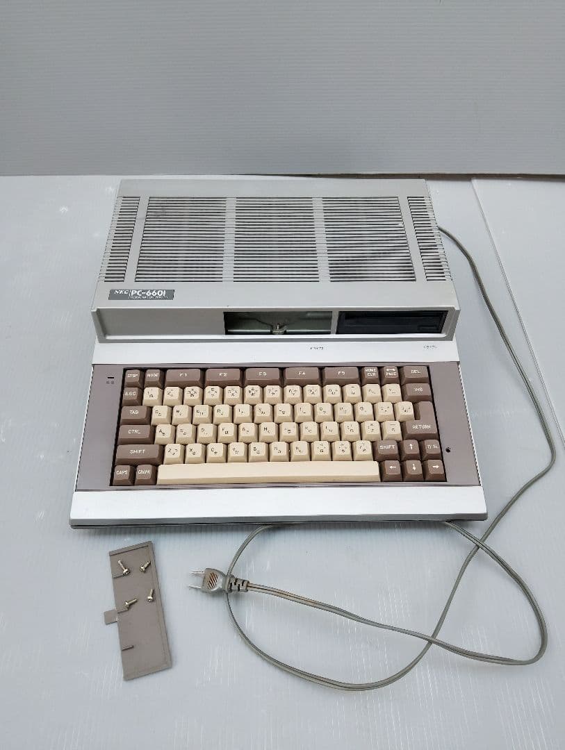 PC-6601 本体 パソコン NEC レトロ ゲーム(あ61)