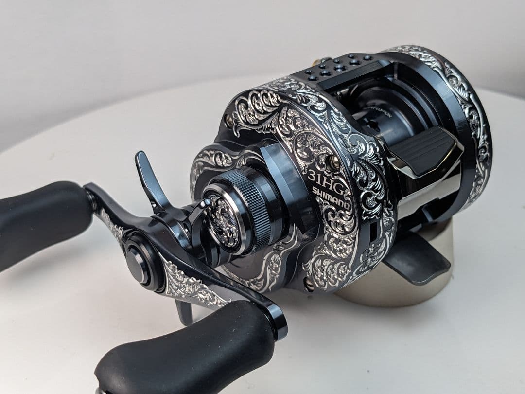 CALCUTTA CONQUEST 31HG 彫金 Engraving