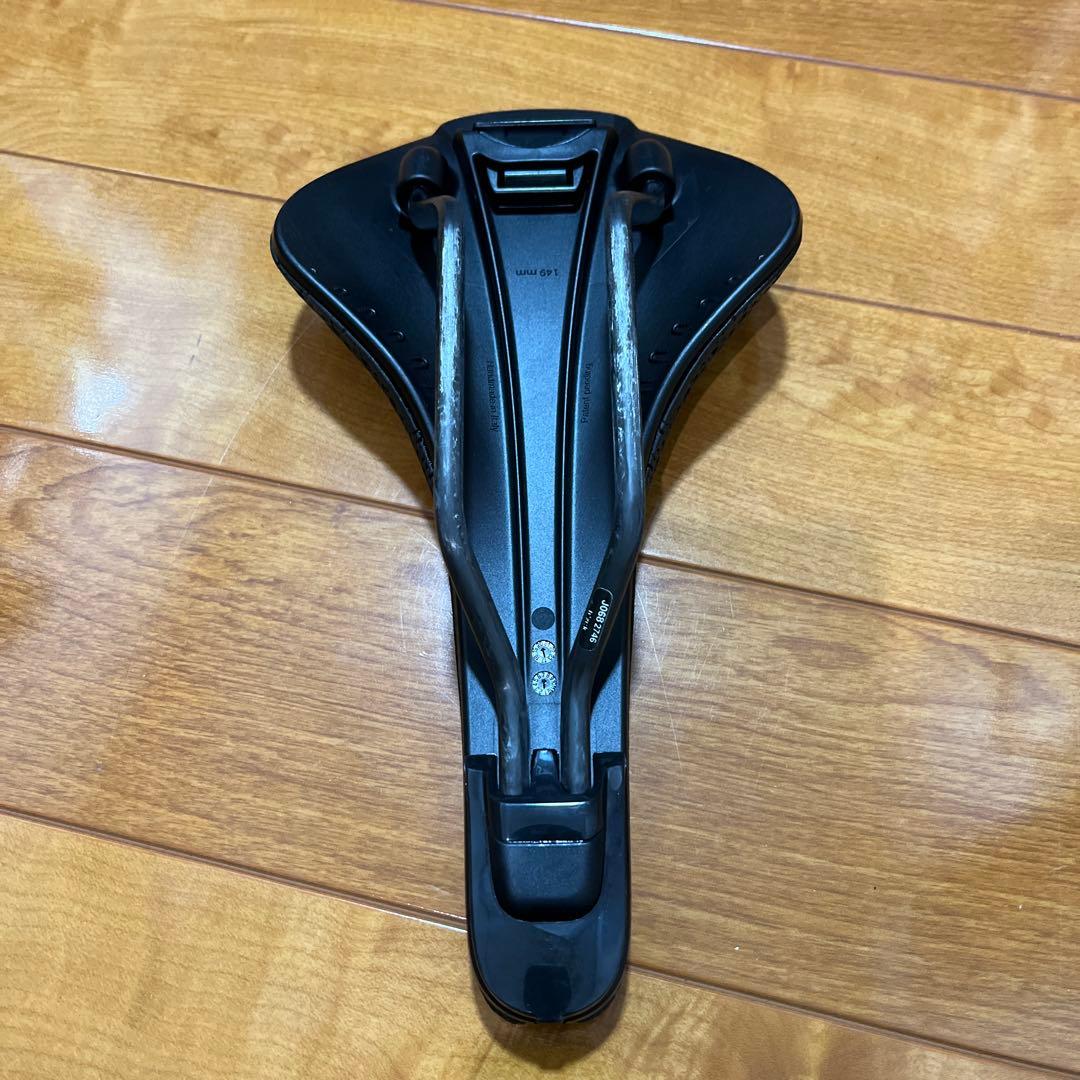 fizik アンタレス VERSUS EVO R1 ADAPTIVE 中古品