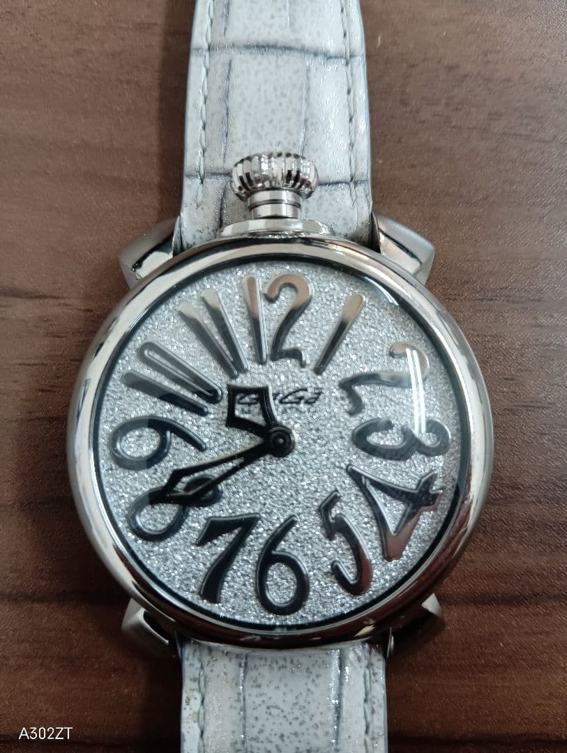 稼働　GAGAMILANO レザー アナログ 腕時計 クオーツ　レディース