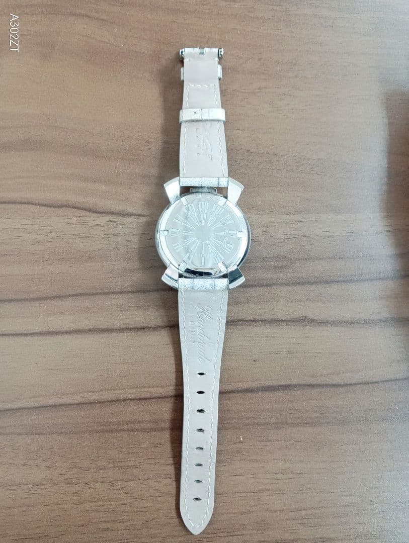 稼働　GAGAMILANO レザー アナログ 腕時計 クオーツ　レディース