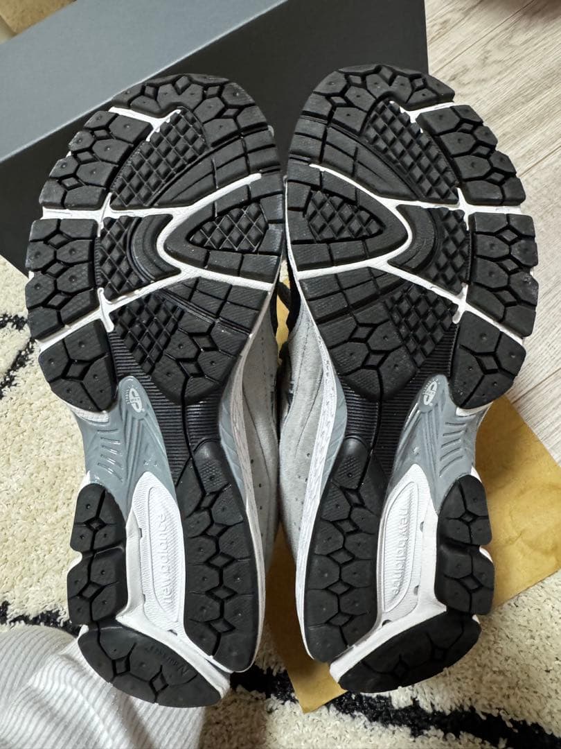 New balance ニューバランス　M2002RST 24.5