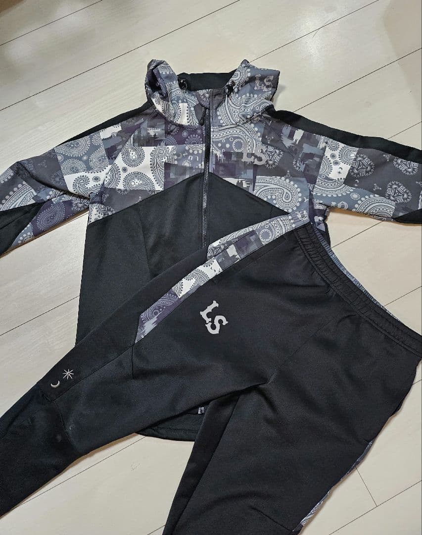 ルースイソンブラ PEACE ONEジャージ上下