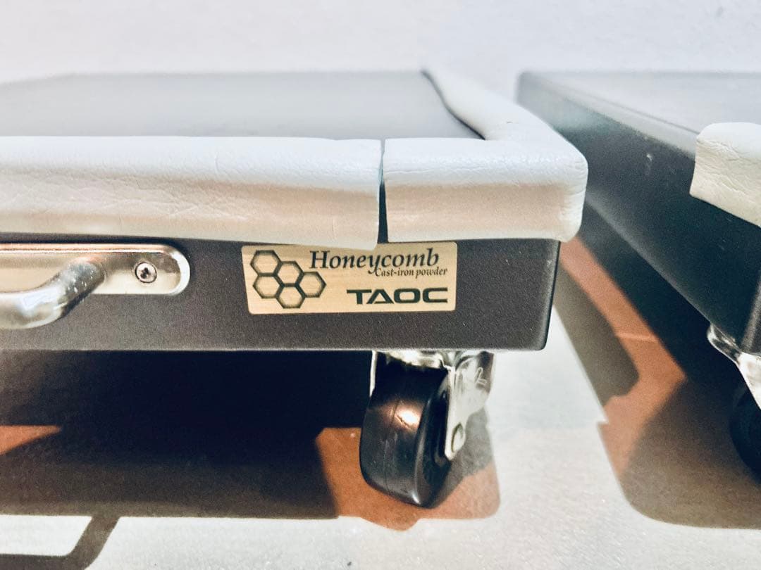 TAOC タオック　Honeycomb オーディオボード　キャスター付き