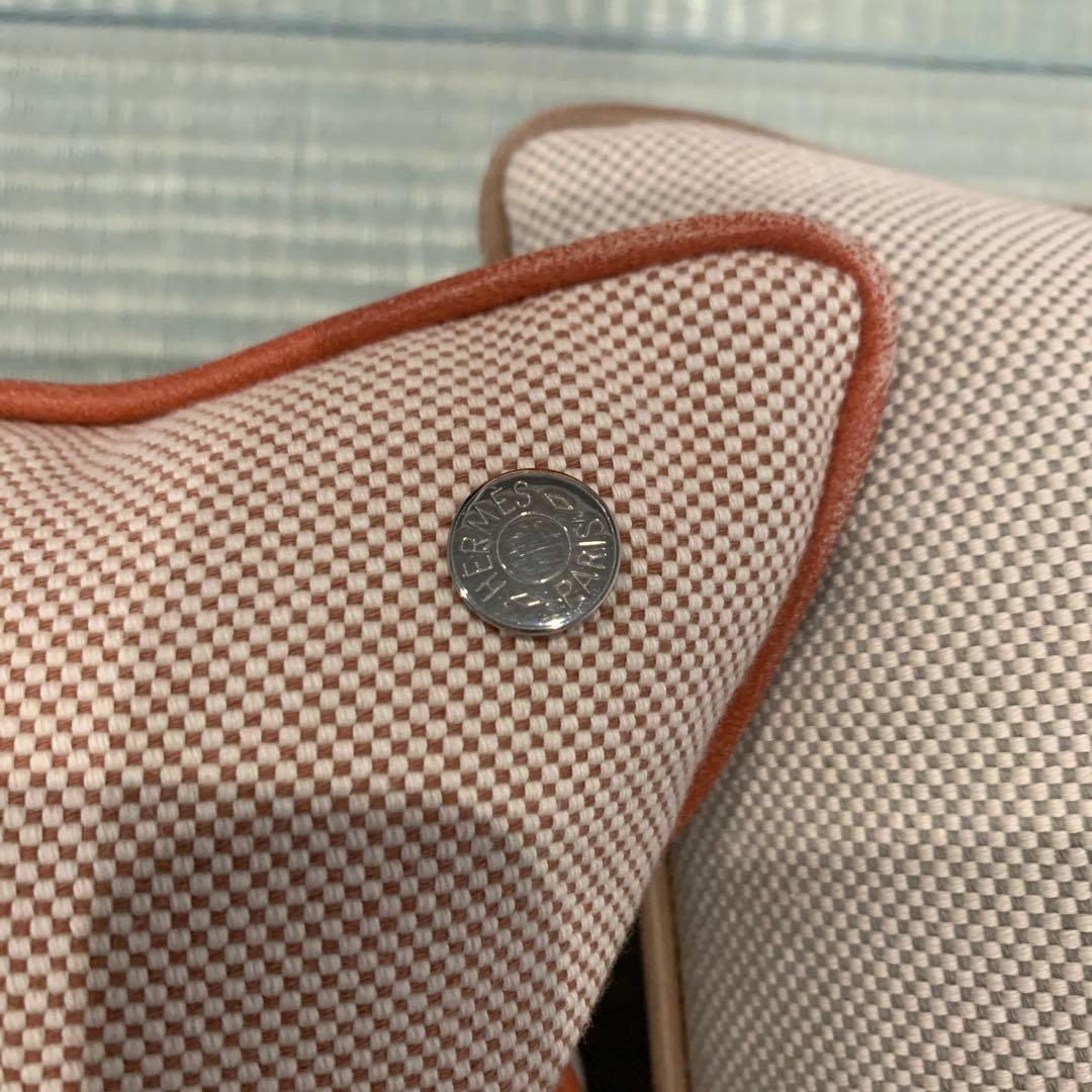 Y*i様 エルメス　クッション2個　ポーチつき　馬と騎手デザイン　箱なし