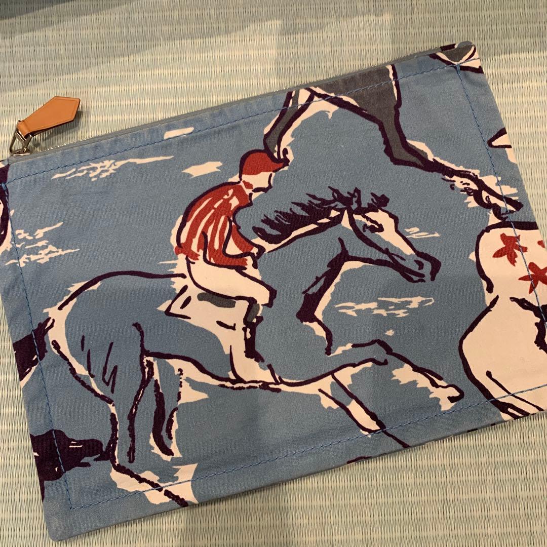 Y*i様 エルメス　クッション2個　ポーチつき　馬と騎手デザイン　箱なし