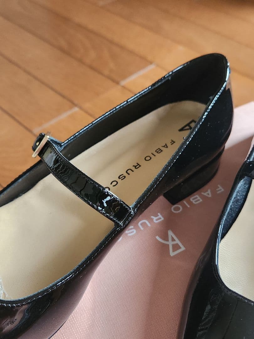 ファビオ ルスコーニ カンフーパンプス