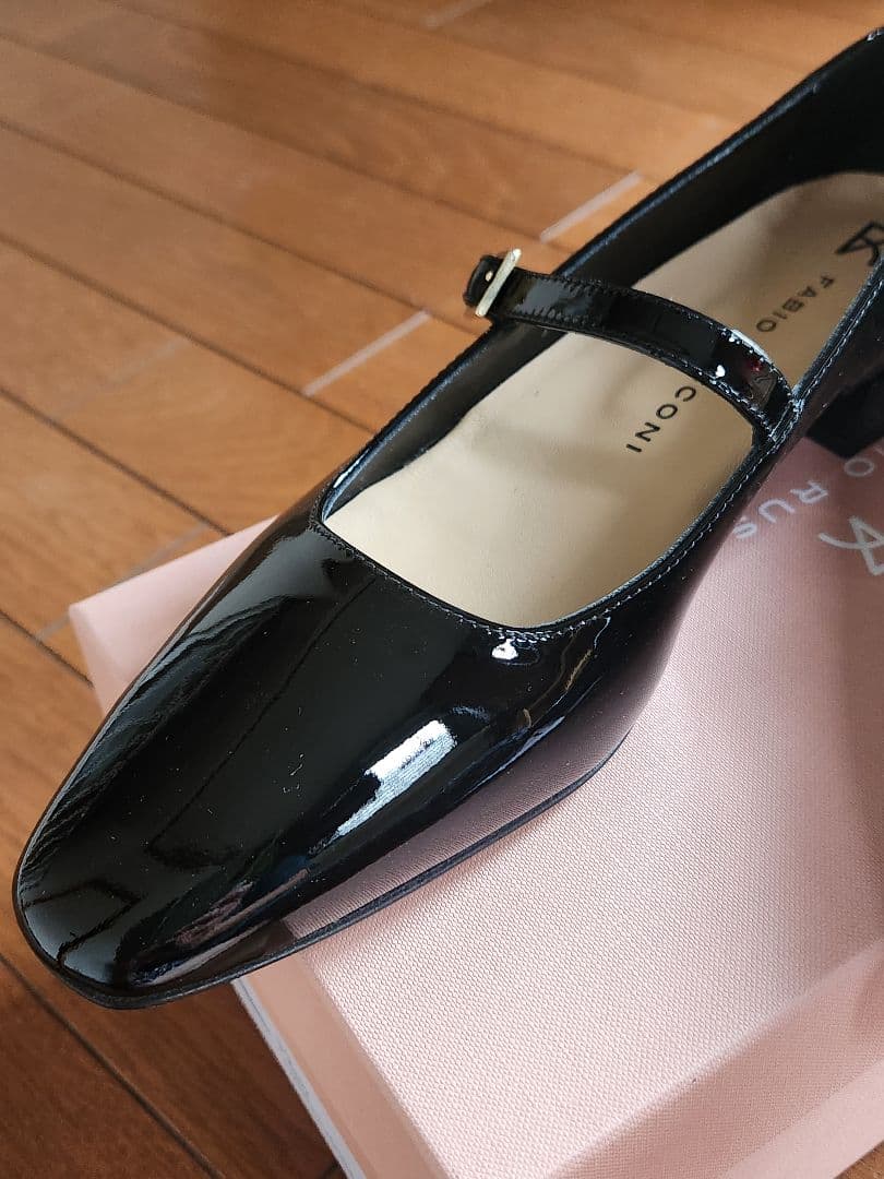 ファビオ ルスコーニ カンフーパンプス