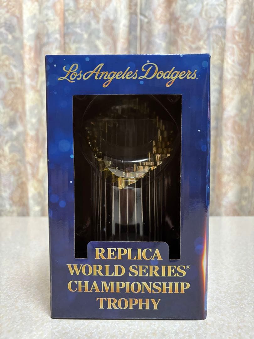 ロサンゼルス・ドジャース ワールドシリーズトロフィー レプリカ 2024