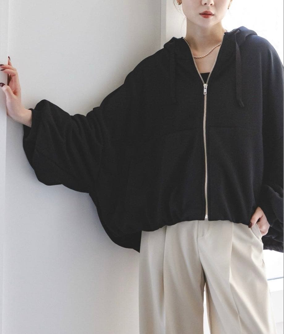 トップス COG THE BIGSMOKE/LINDA PUFFY FOODIE