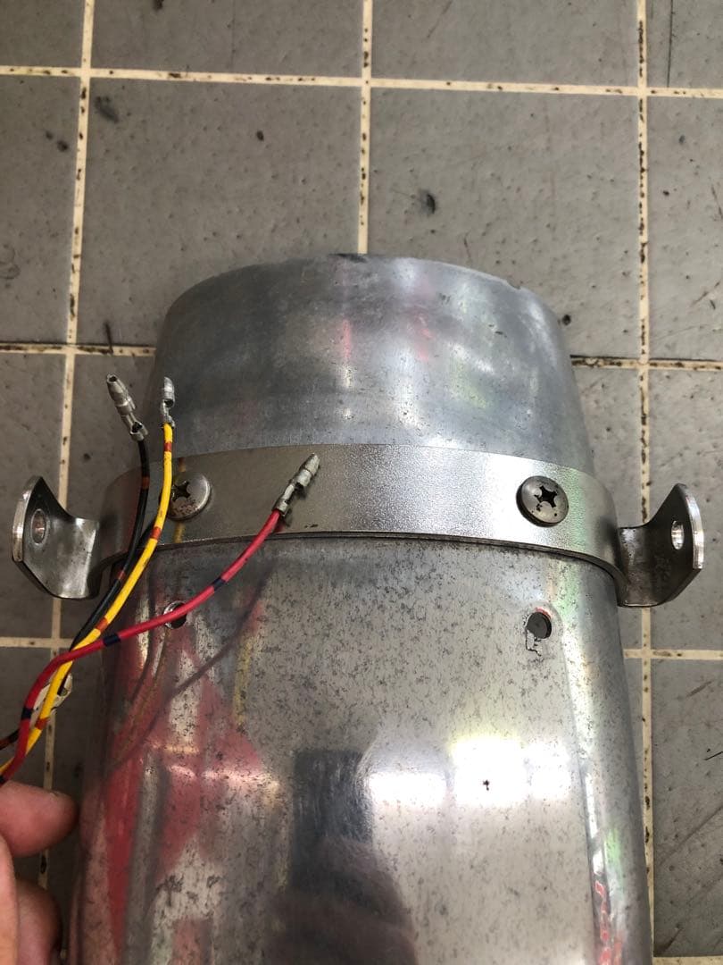 sr400 ショートアルミフェンダー　テールランプ付き