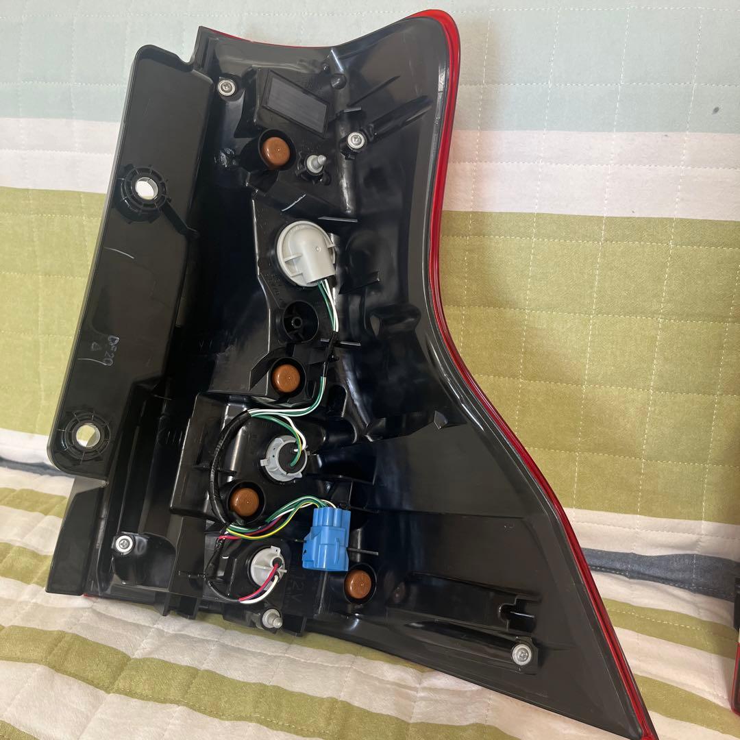 ランドクルーザープラド150系　テールライト　STANLEY 60-195