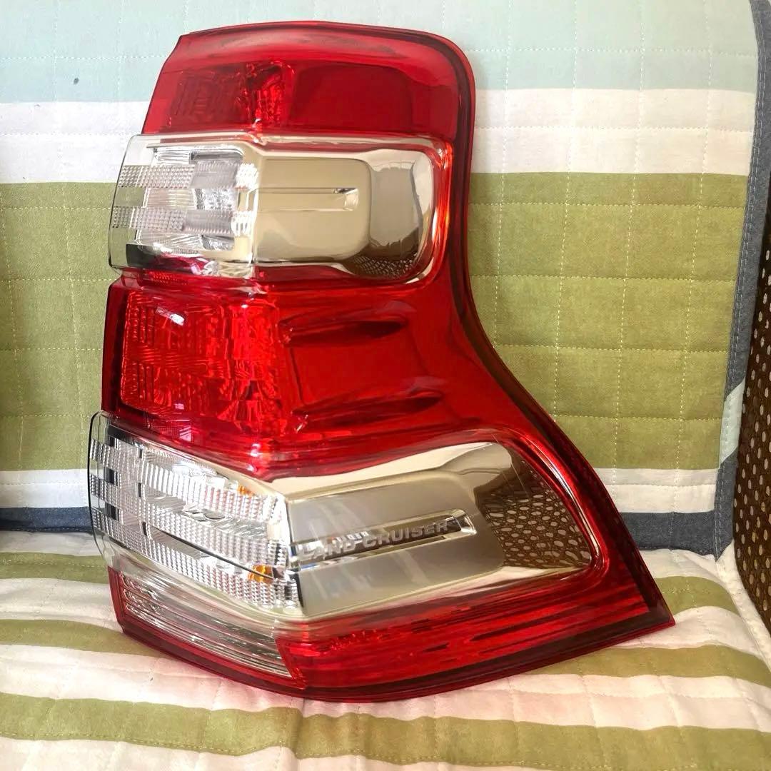ランドクルーザープラド150系　テールライト　STANLEY 60-195