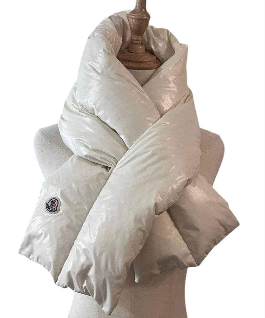 MONCLER モンクレール ダウンマフラー ホワイト　118cm