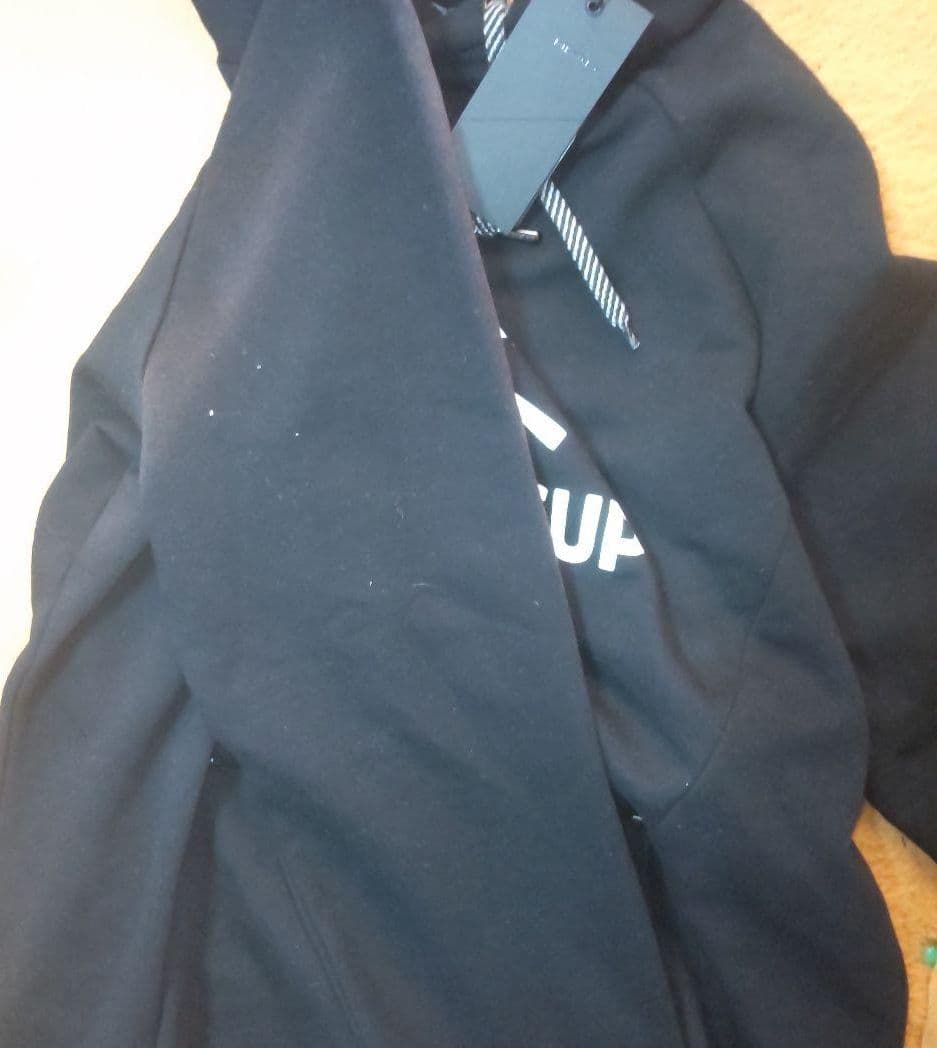 新品タグ付 訳有り ヘッド HEAD WOULD CUP REBELS パーカー