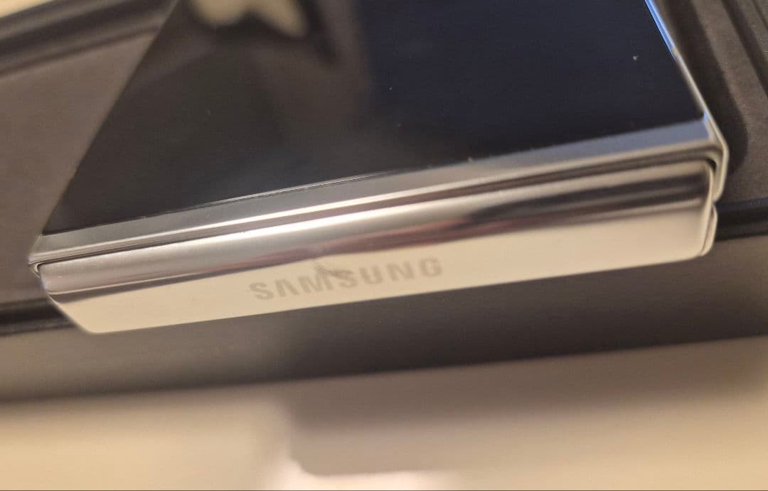 松*凪様 SC-54D GalaxyZ Flip 5 256GB ドコモ【即購入