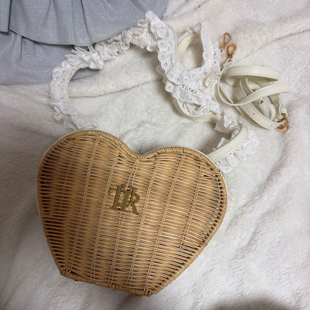 トリートユアセルフ　カゴバッグ