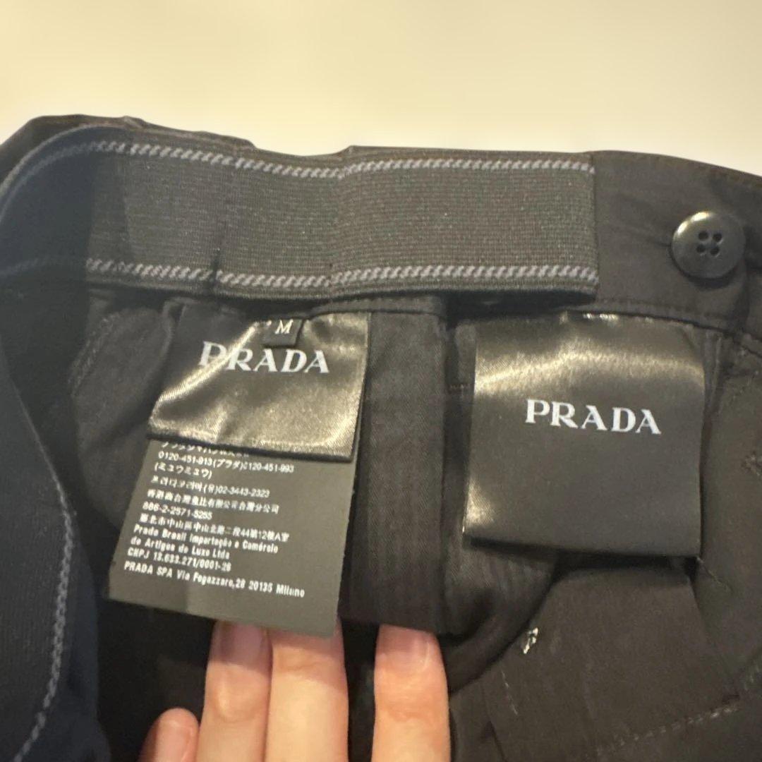 PRADA ブラック ショートパンツ M