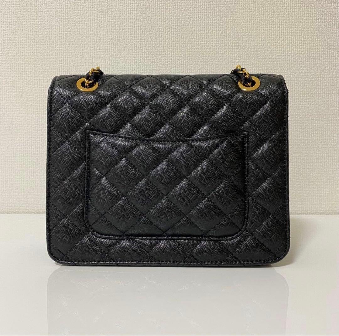 Charles &Keith キルトチェーンストラップバッグ/ブラック