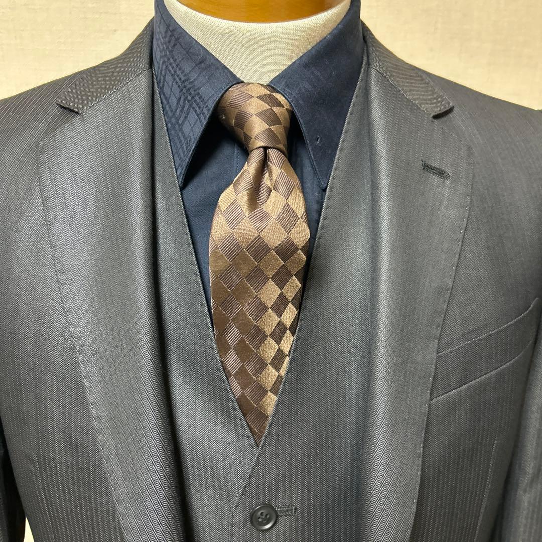 成人式結婚式　スリーピーススーツ＆チェスターコート＆ネクタイ３点　サイズM