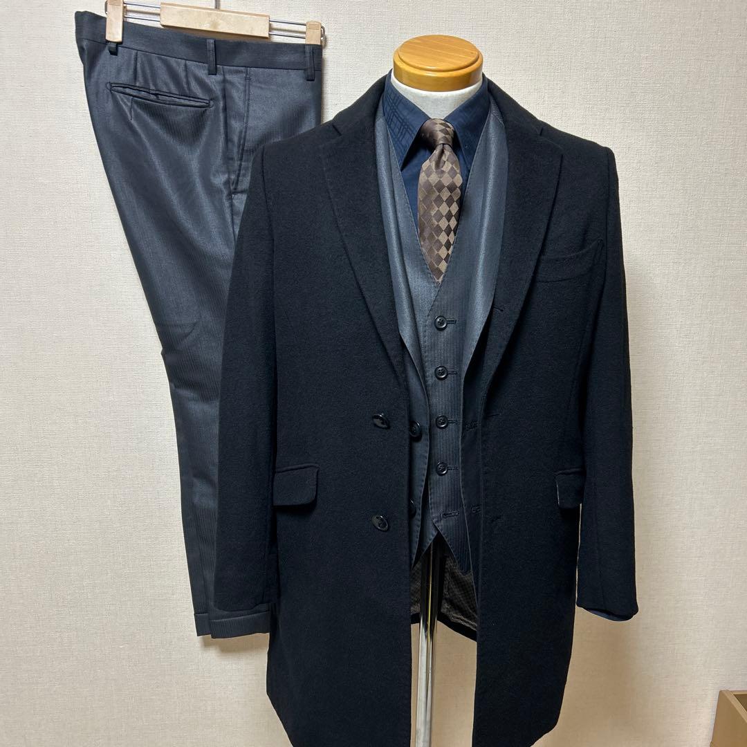 成人式結婚式　スリーピーススーツ＆チェスターコート＆ネクタイ３点　サイズM