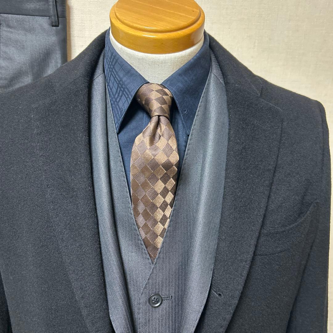 成人式結婚式　スリーピーススーツ＆チェスターコート＆ネクタイ３点　サイズM