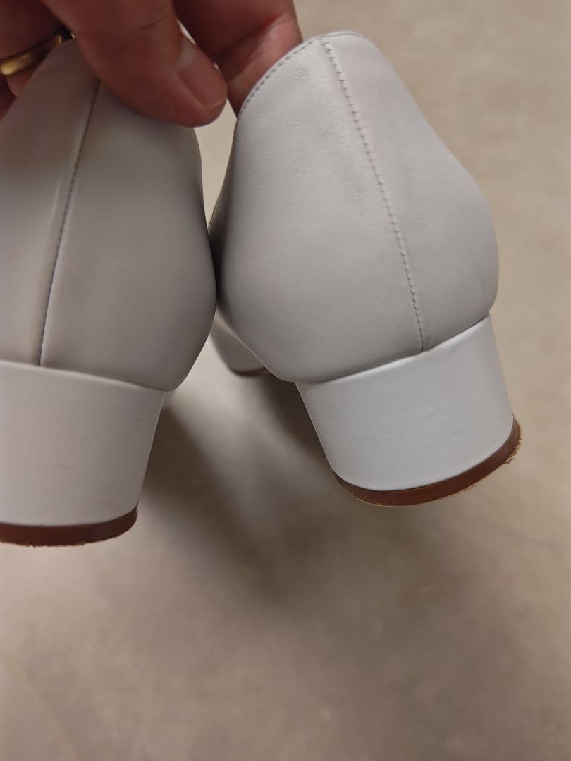 よーぜふさま専用 MANOLO BLAHNIK ホワイト 5センチヒール