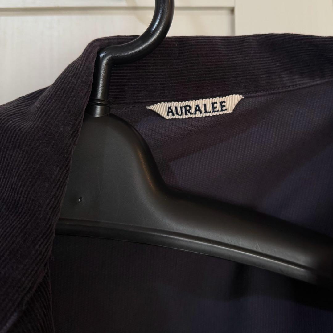 AURALEEコーデュロイジャケット