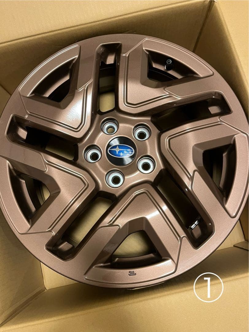 Arnica【１/４個】スバル 新型フォレスターsports ex 純正ア