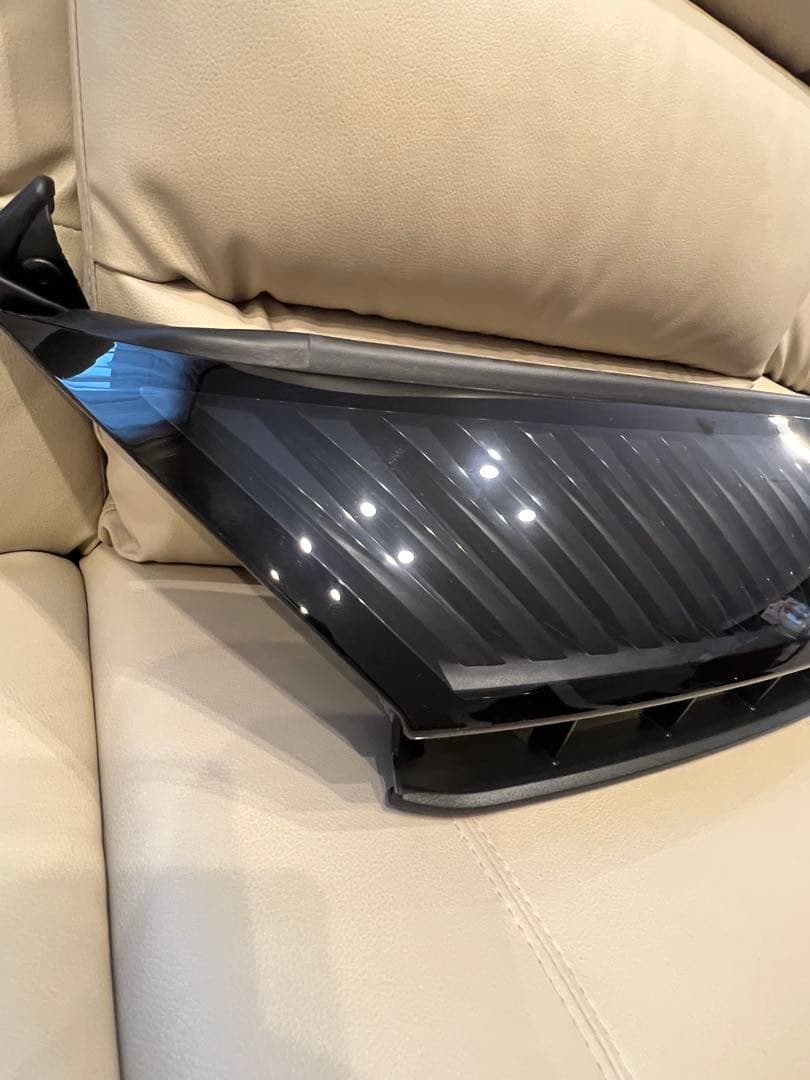 ★60ハリアー　前期★フロントグリル★未使用品★ 53114-48030740