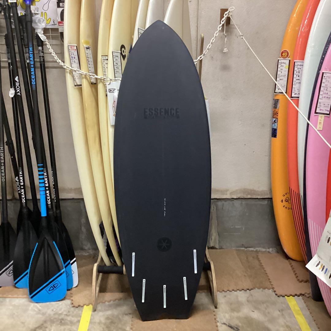 新品格安ESSENCE ショートボード フィッシュ5’2フィン付き黒色
