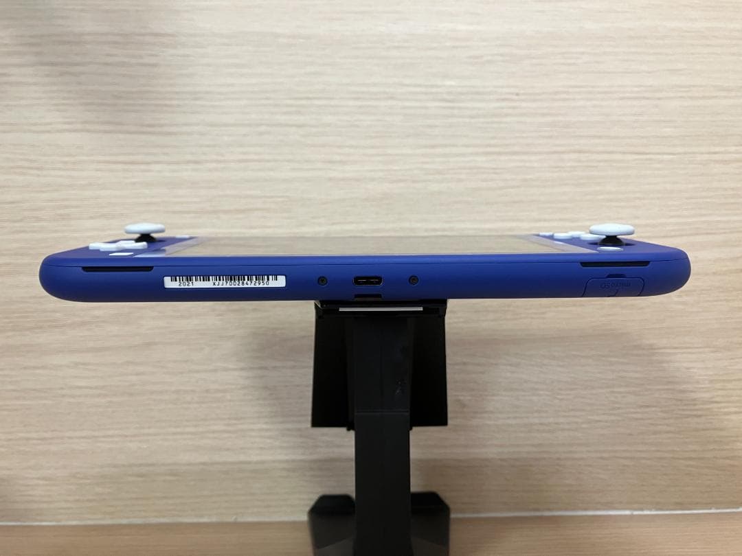 【ほぼ未使用】Switch Nintendo Lite ブルー 本体【ケース付】