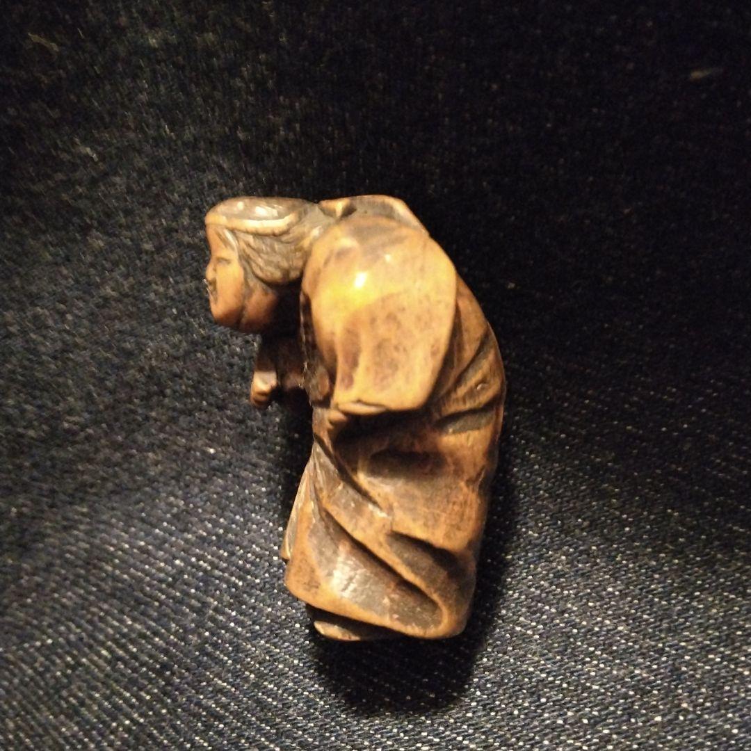 古い　根付け　骨董　着物