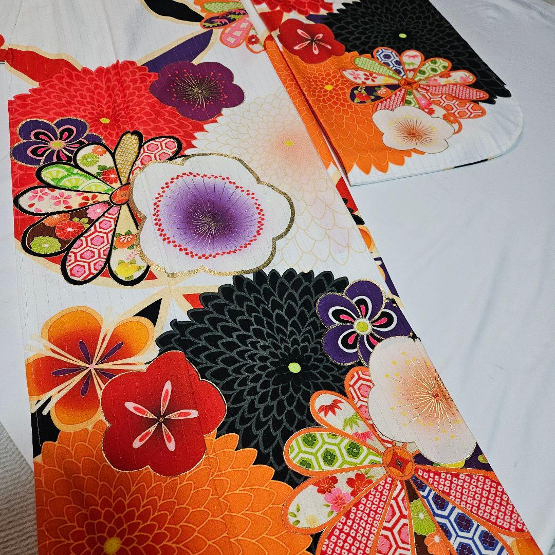 京都丸紅ブランド振り袖お仕立て上がりと 刺繍半衿