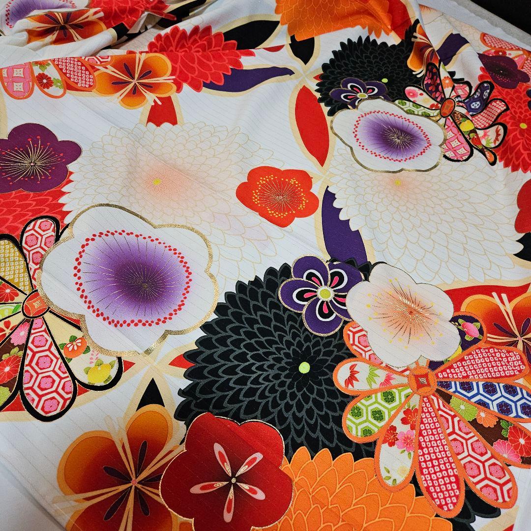 京都丸紅ブランド振り袖お仕立て上がりと 刺繍半衿